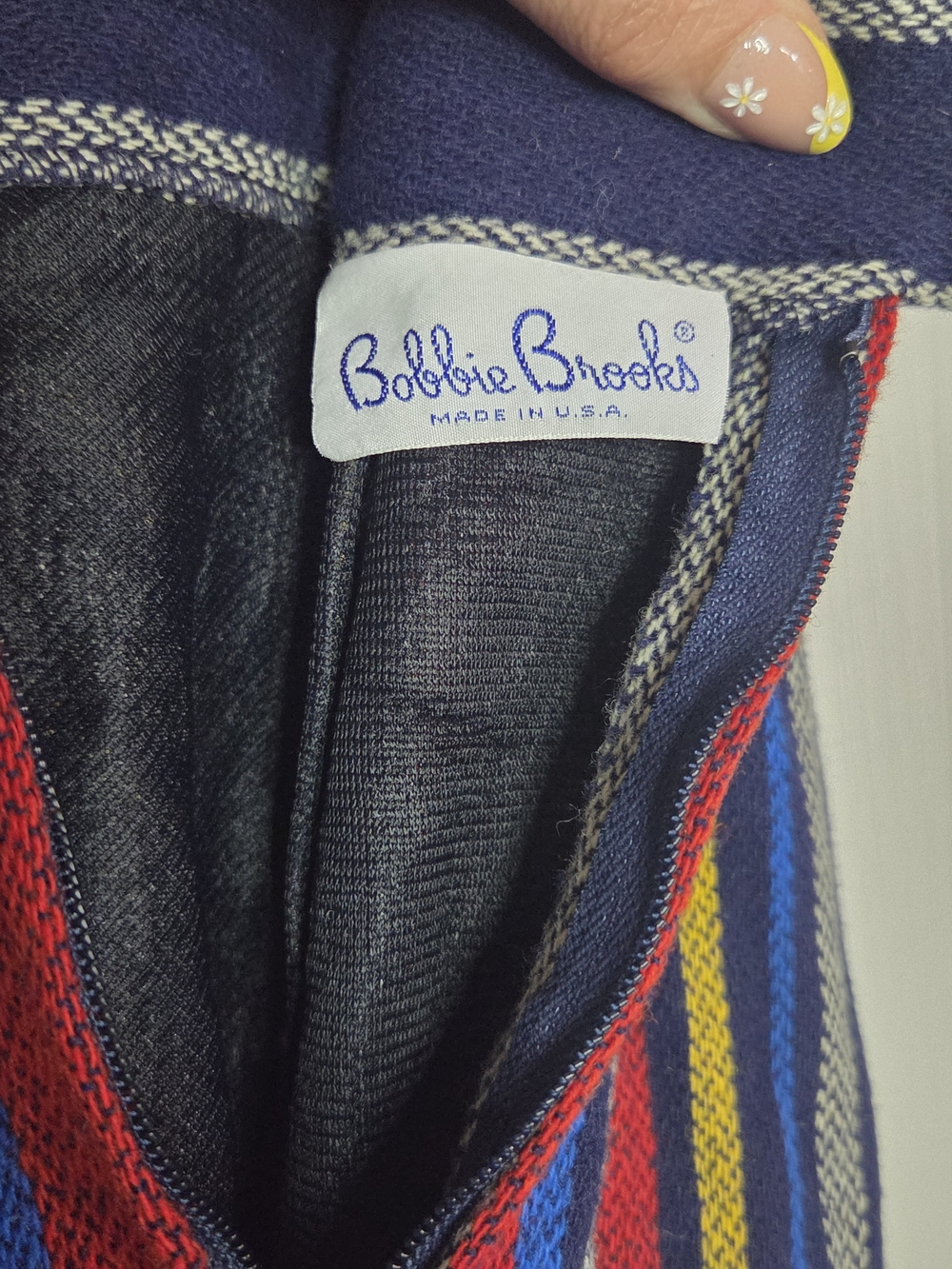 Vintage 1970s A-Line Chevron Stripe Skirt W/ Front Slit Size XXS Bobbie Brooks - Picture 6 of 6